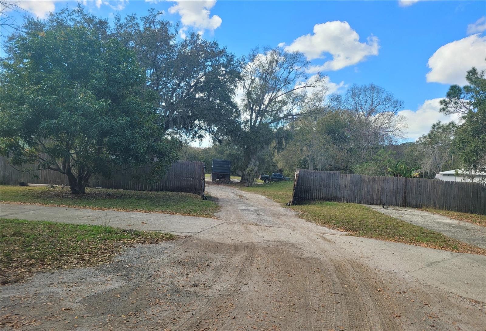 ACREAGE & UNREC - Commercial Sale