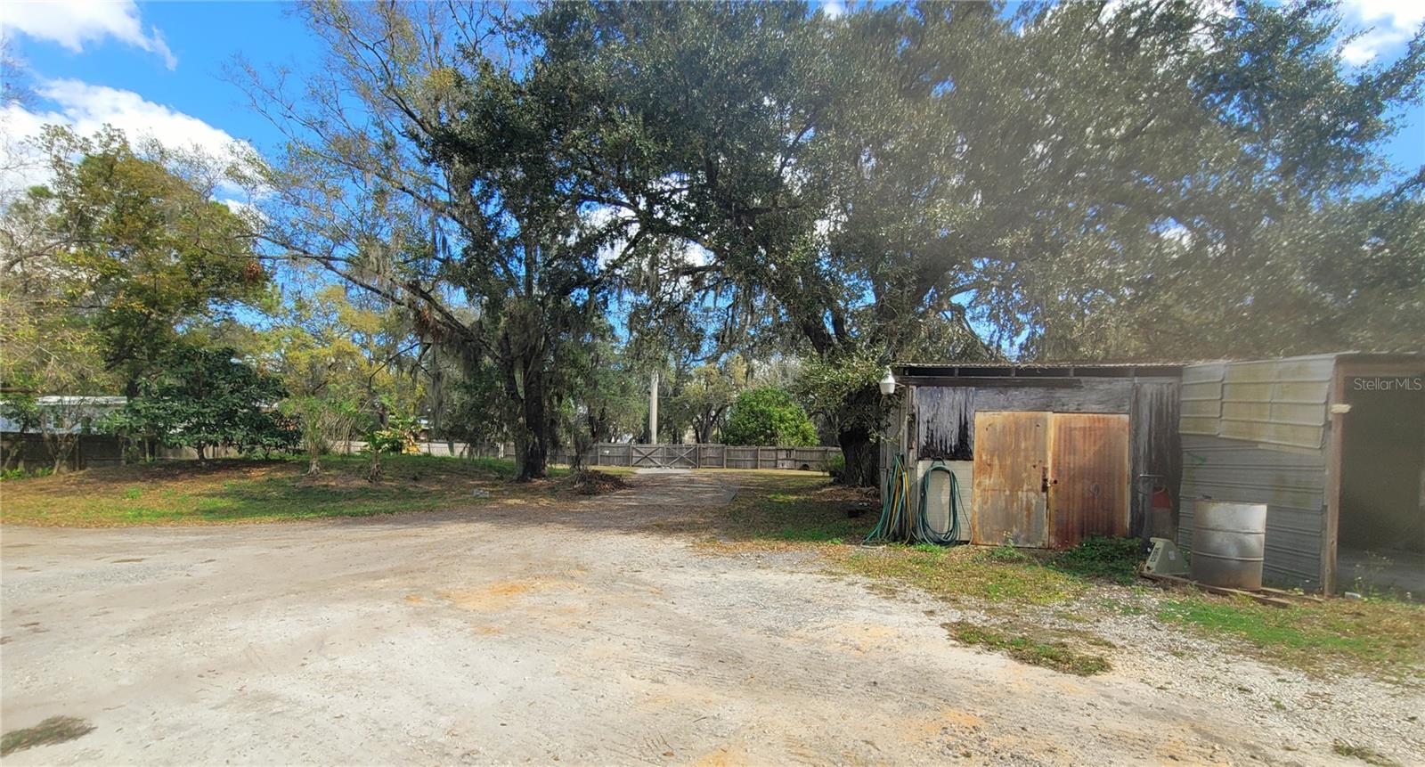 ACREAGE & UNREC - Commercial Sale