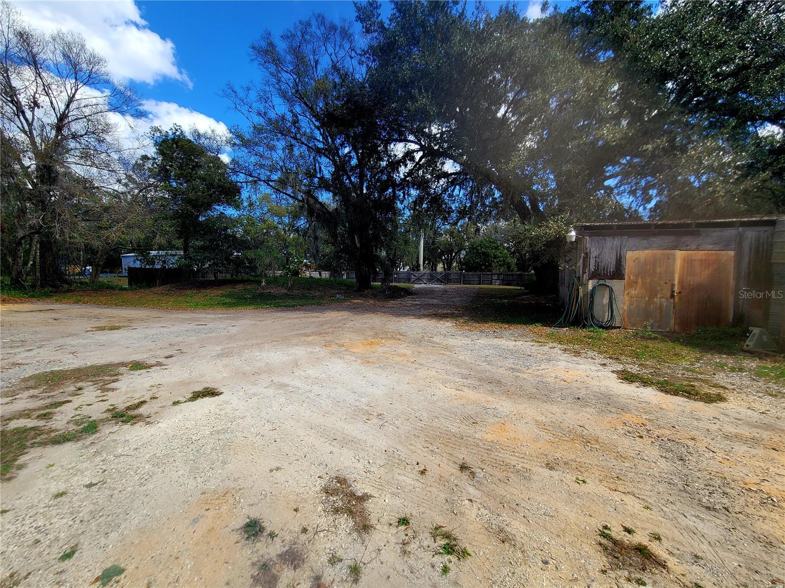 ACREAGE & UNREC - Commercial Sale