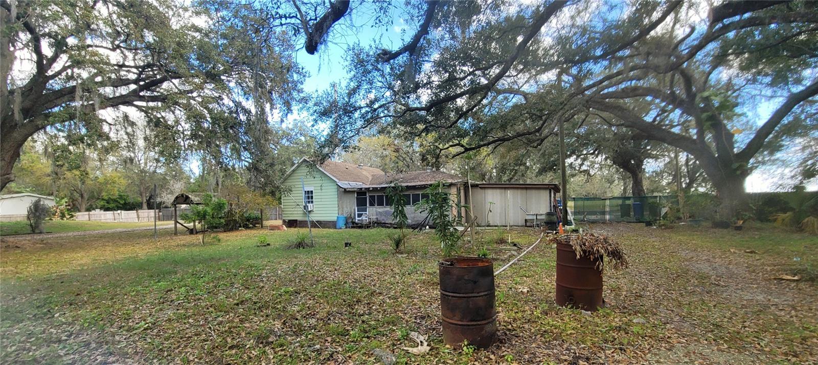 ACREAGE & UNREC - Commercial Sale