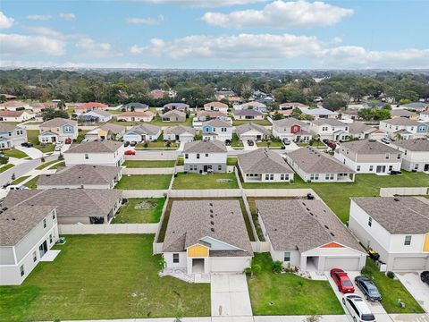 A home in WINTER HAVEN