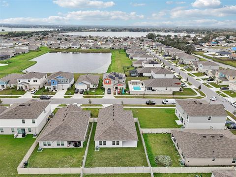 A home in WINTER HAVEN