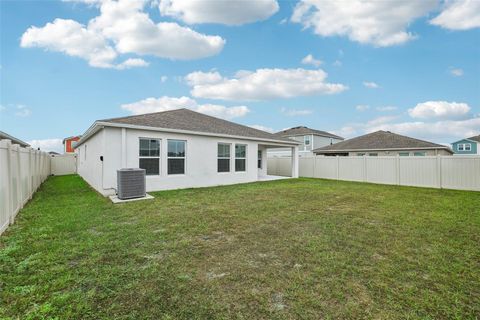 A home in WINTER HAVEN