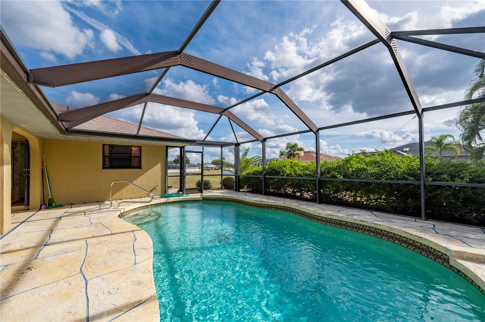 PUNTA GORDA ISLES SEC 23 - Residential