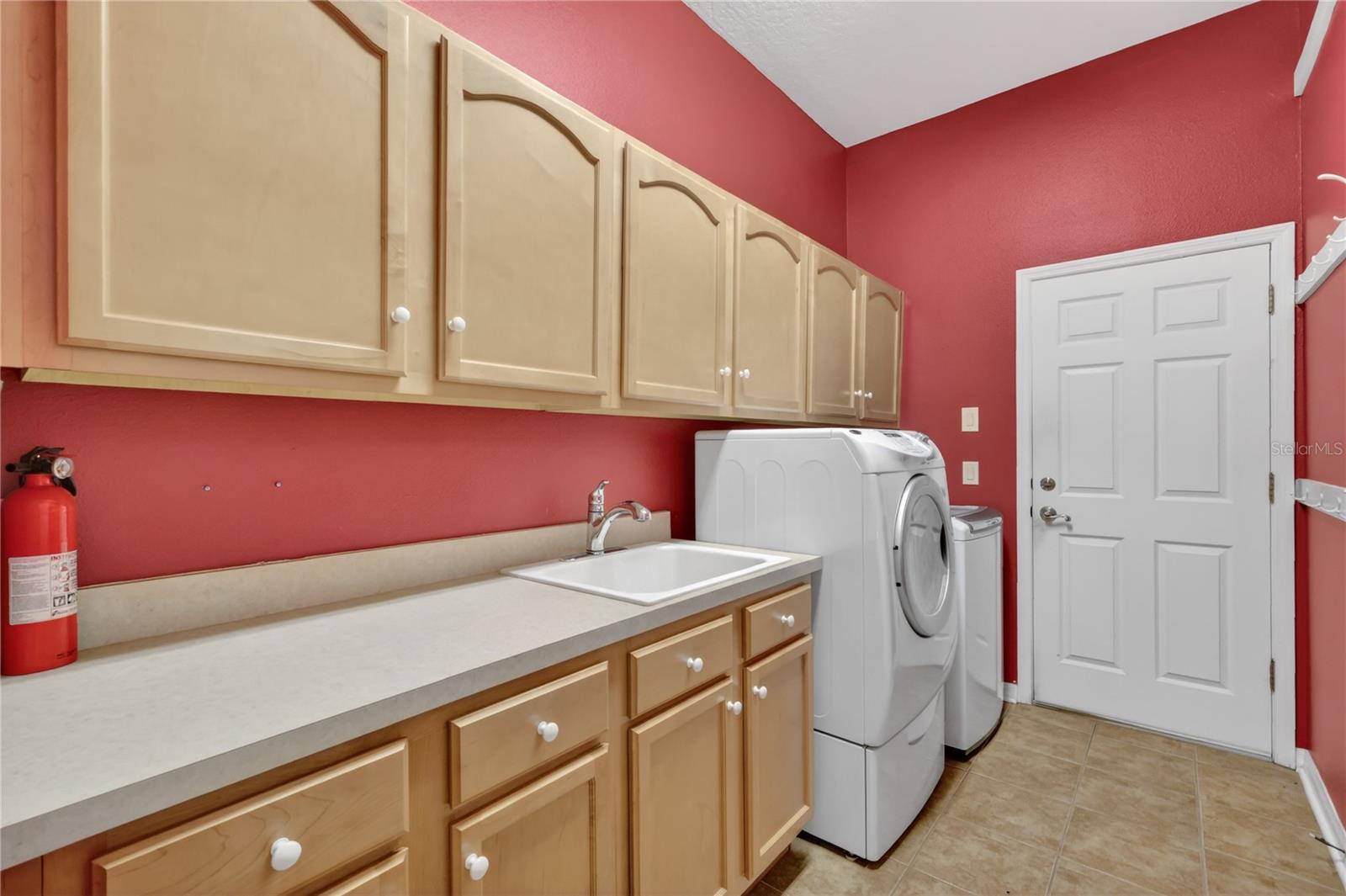 PLANTATION AT LEESBURG LAUREL VALLEY VILLAGE - Residential