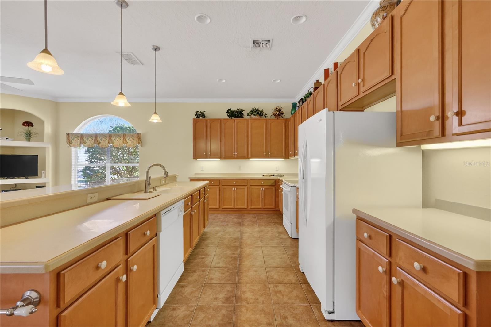 PLANTATION AT LEESBURG LAUREL VALLEY VILLAGE - Residential