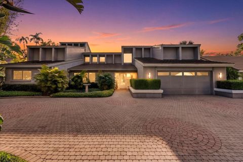 Photo of 4891 Peregrine Point E, Sarasota, FL 34231 (MLS # A4688143)