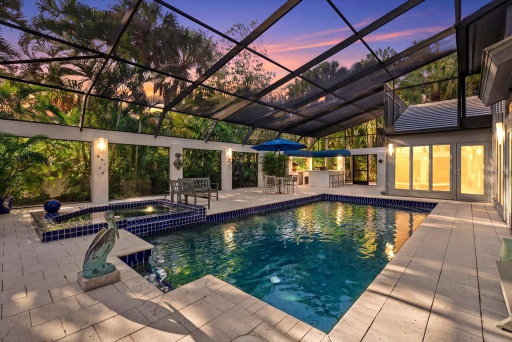 Photo of 4891 Peregrine Point E, Sarasota, FL 34231 (MLS # A4688143)