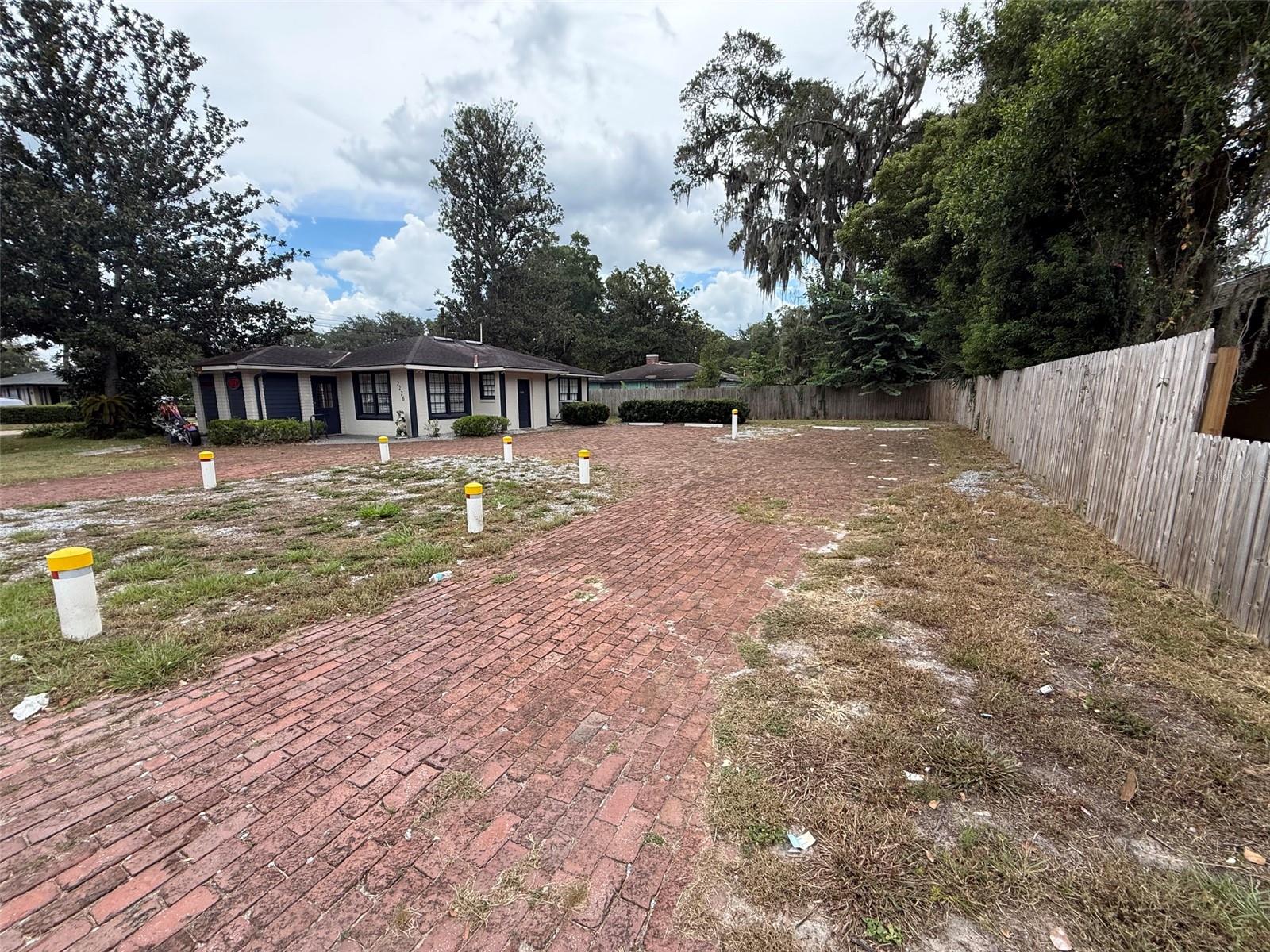 2226 NW 8TH COURT