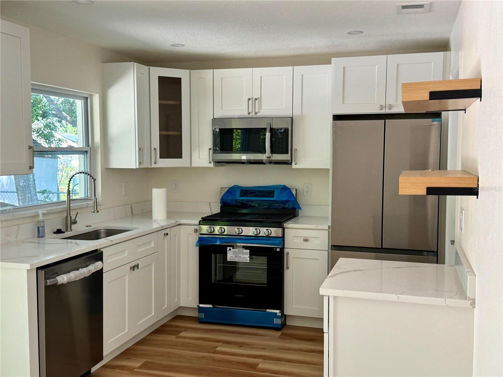 214 N ALDERWOOD STREET