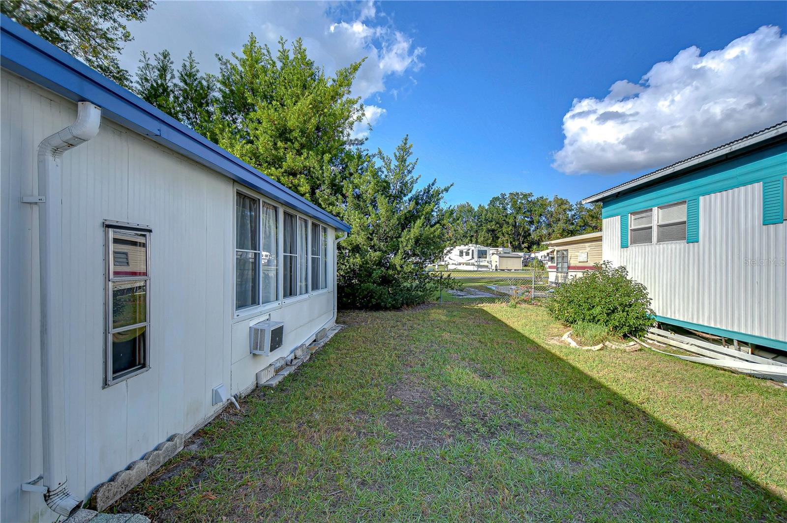 SLEEPY HOLLOW MOBILE ESTATES - Residential