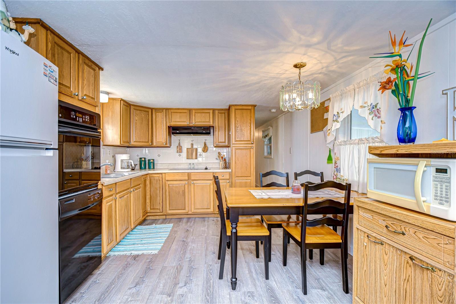 SLEEPY HOLLOW MOBILE ESTATES - Residential