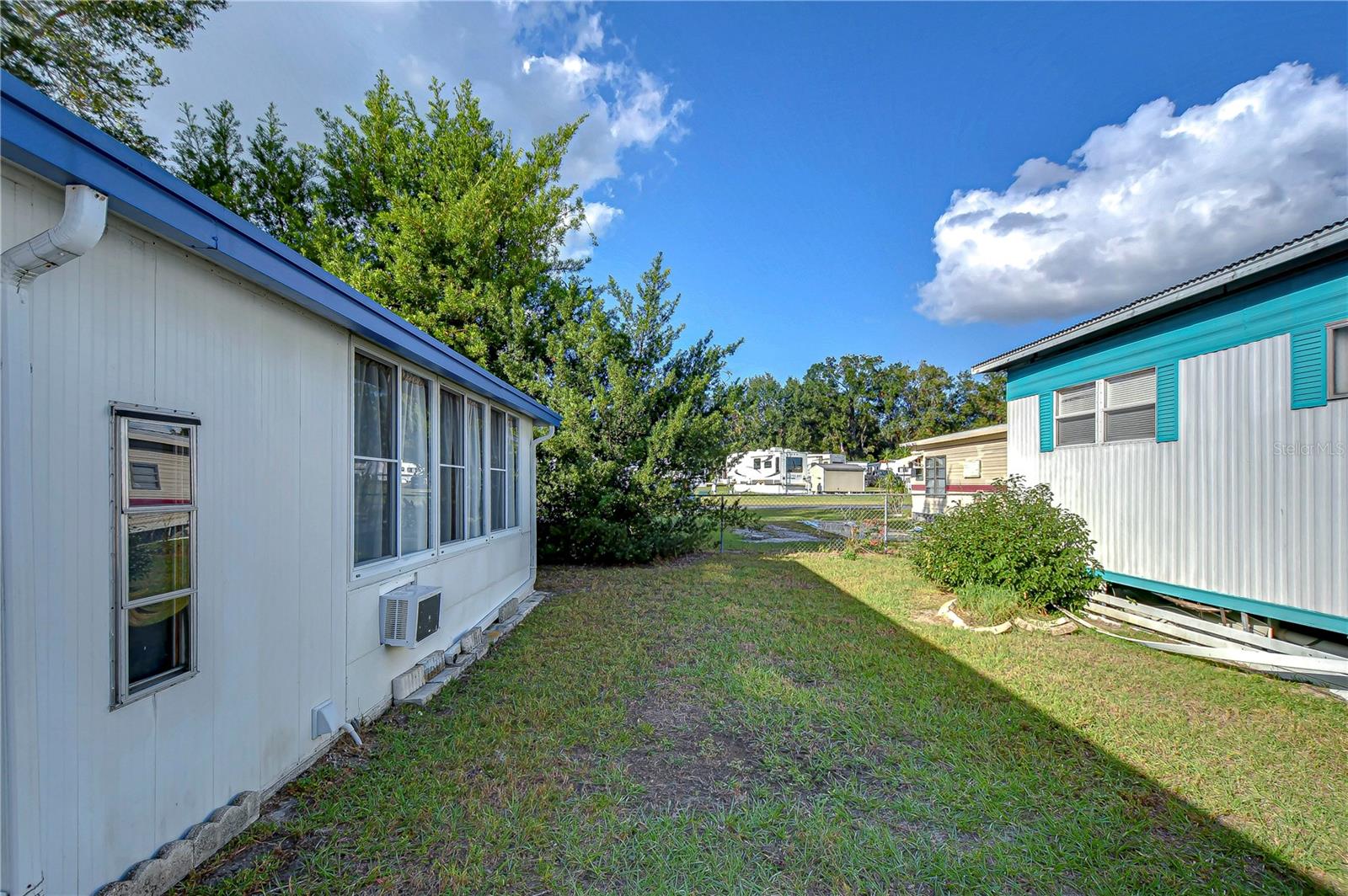 SLEEPY HOLLOW MOBILE ESTATES - Residential