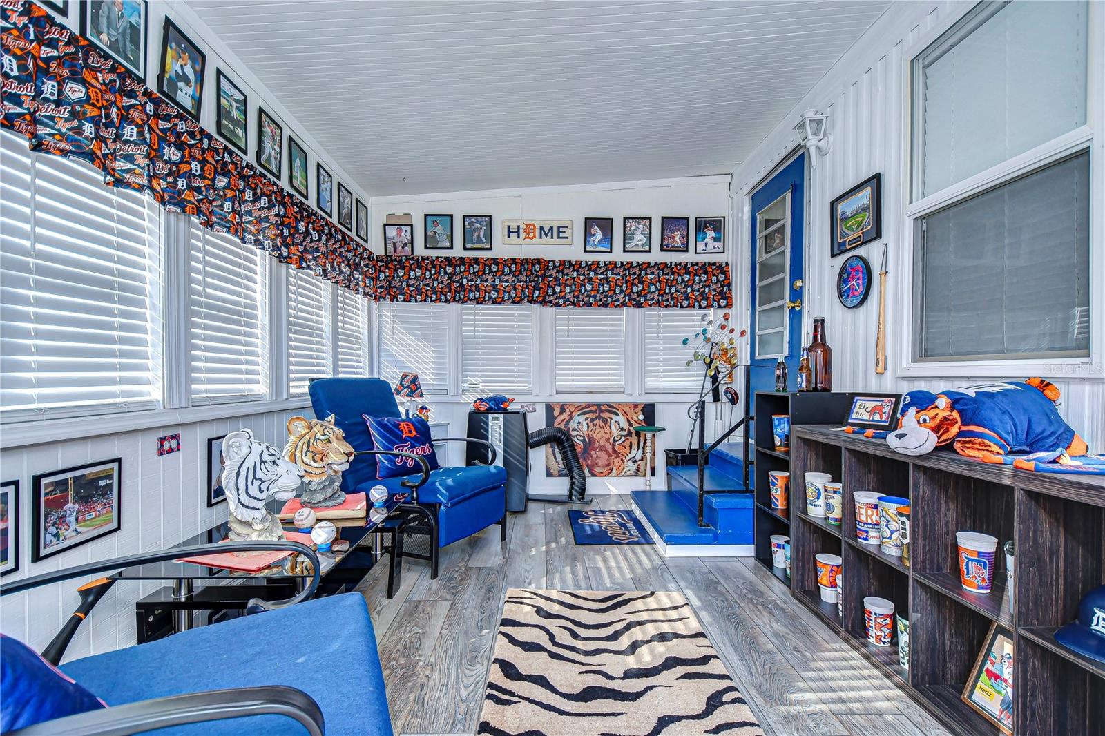 SLEEPY HOLLOW MOBILE ESTATES - Residential