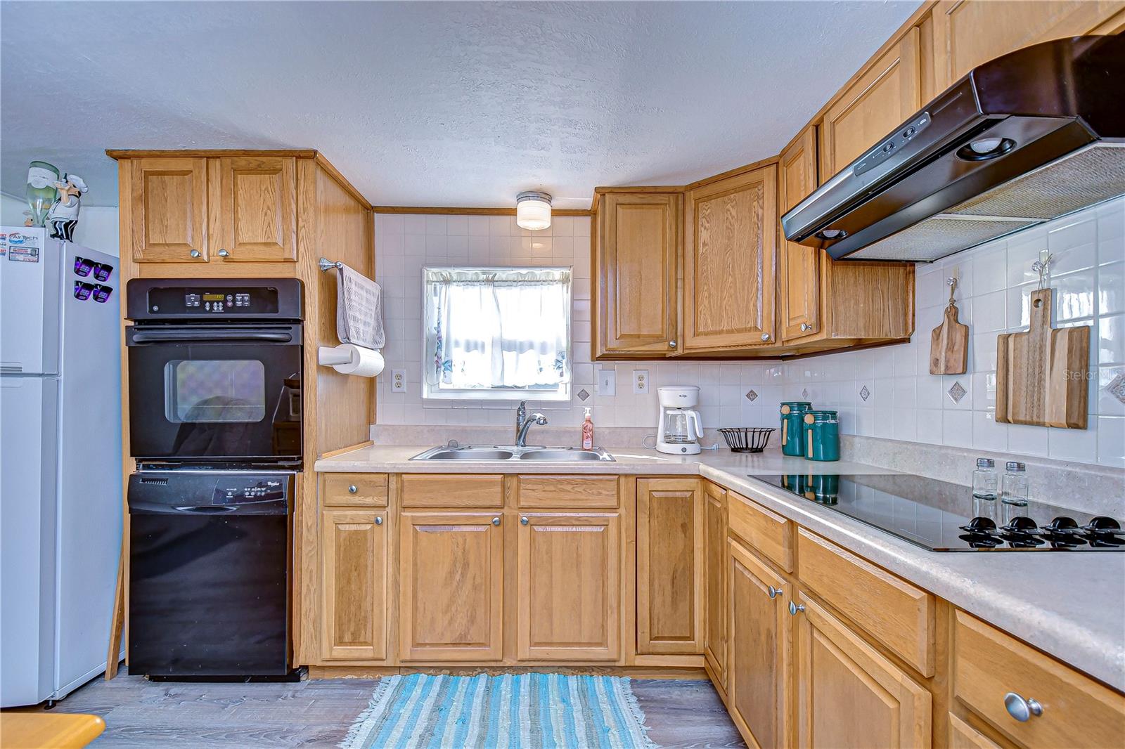 SLEEPY HOLLOW MOBILE ESTATES - Residential