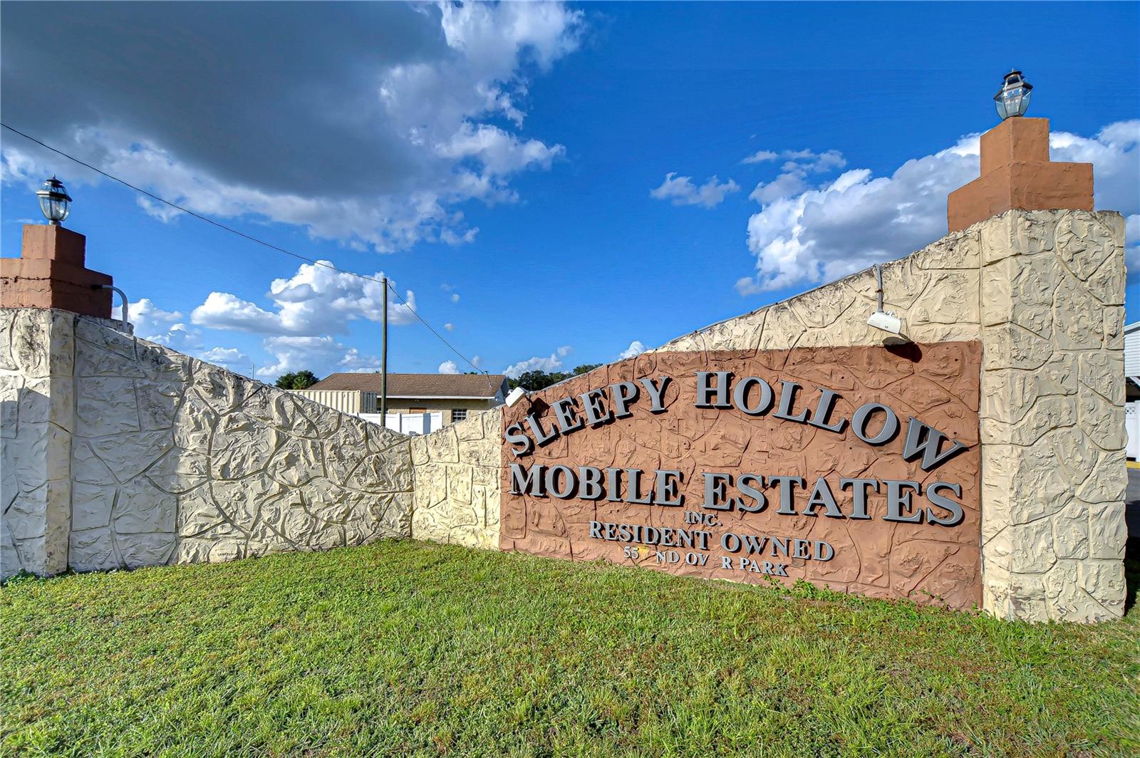 SLEEPY HOLLOW MOBILE ESTATES - Residential