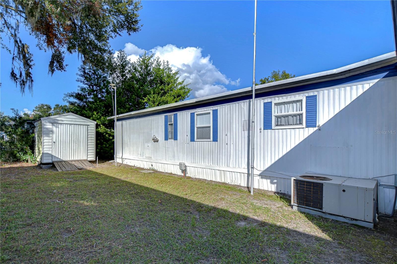 SLEEPY HOLLOW MOBILE ESTATES - Residential