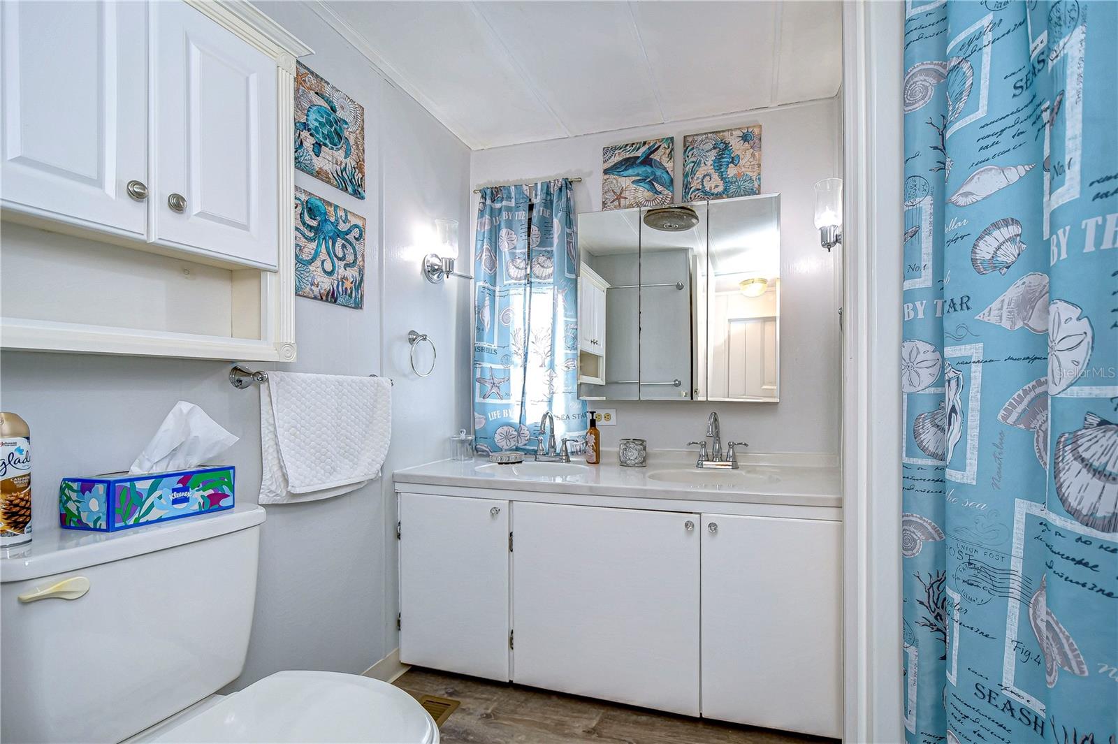 SLEEPY HOLLOW MOBILE ESTATES - Residential