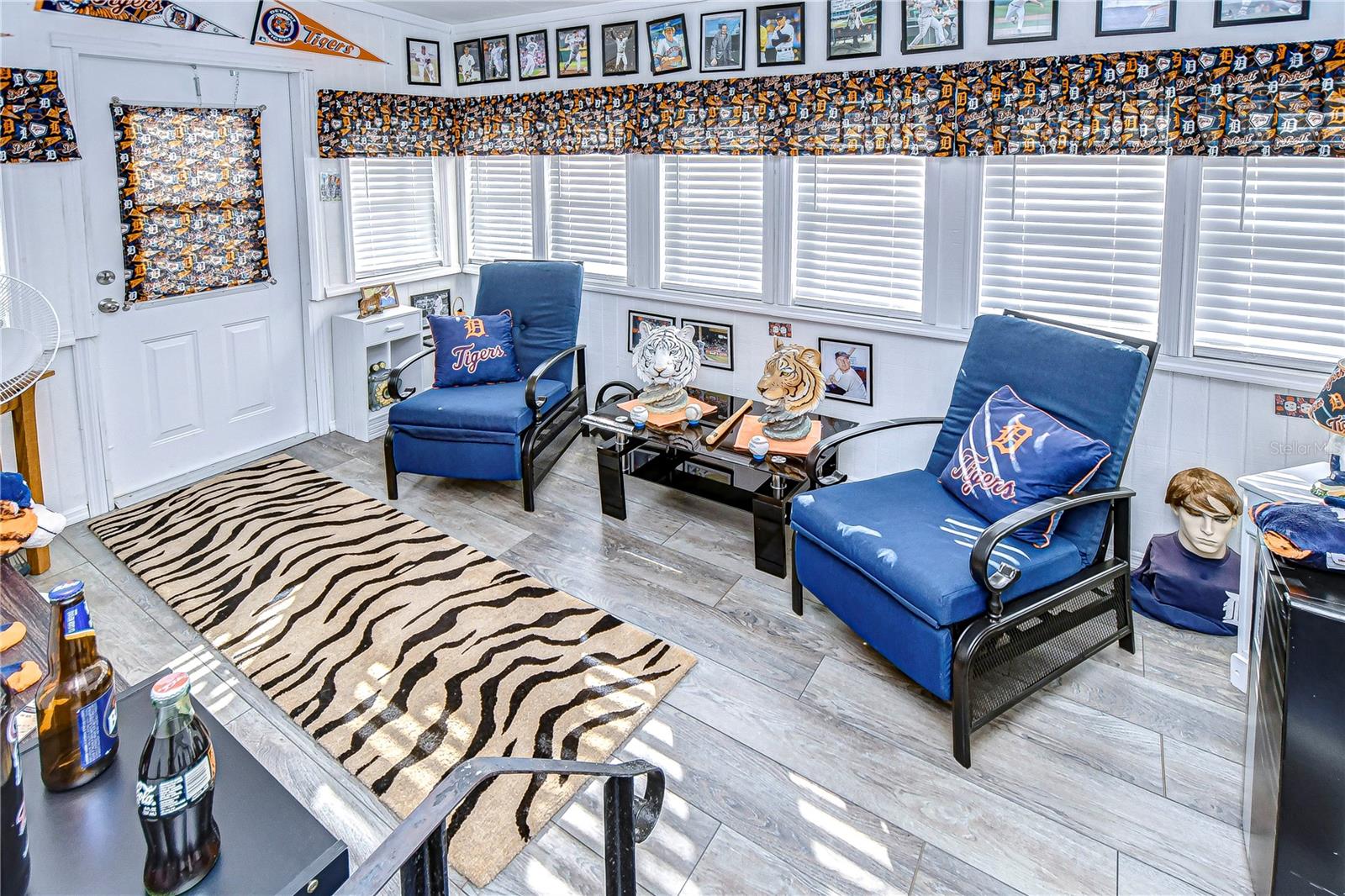 SLEEPY HOLLOW MOBILE ESTATES - Residential