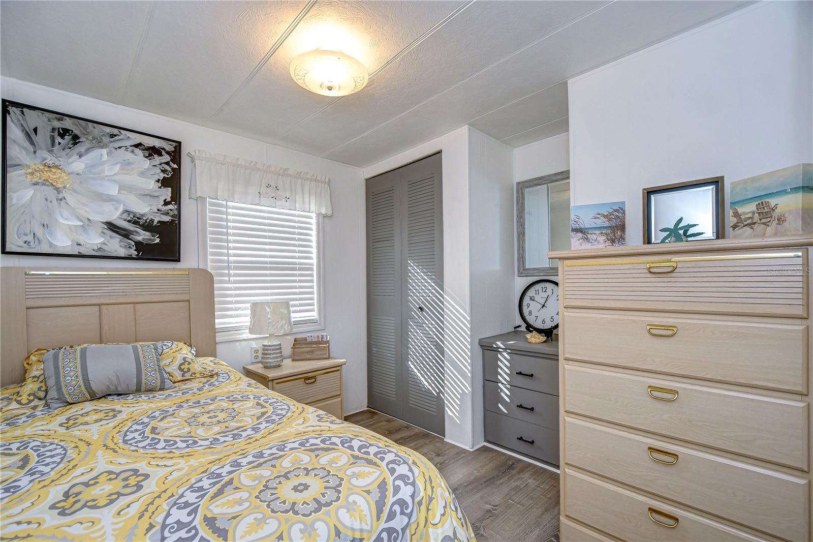 SLEEPY HOLLOW MOBILE ESTATES - Residential