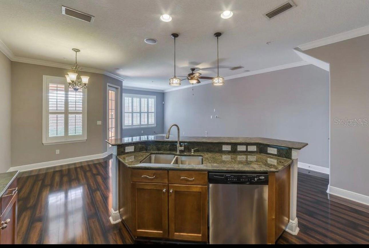 ENCLAVE/MAITLAND A-F - Residential Lease