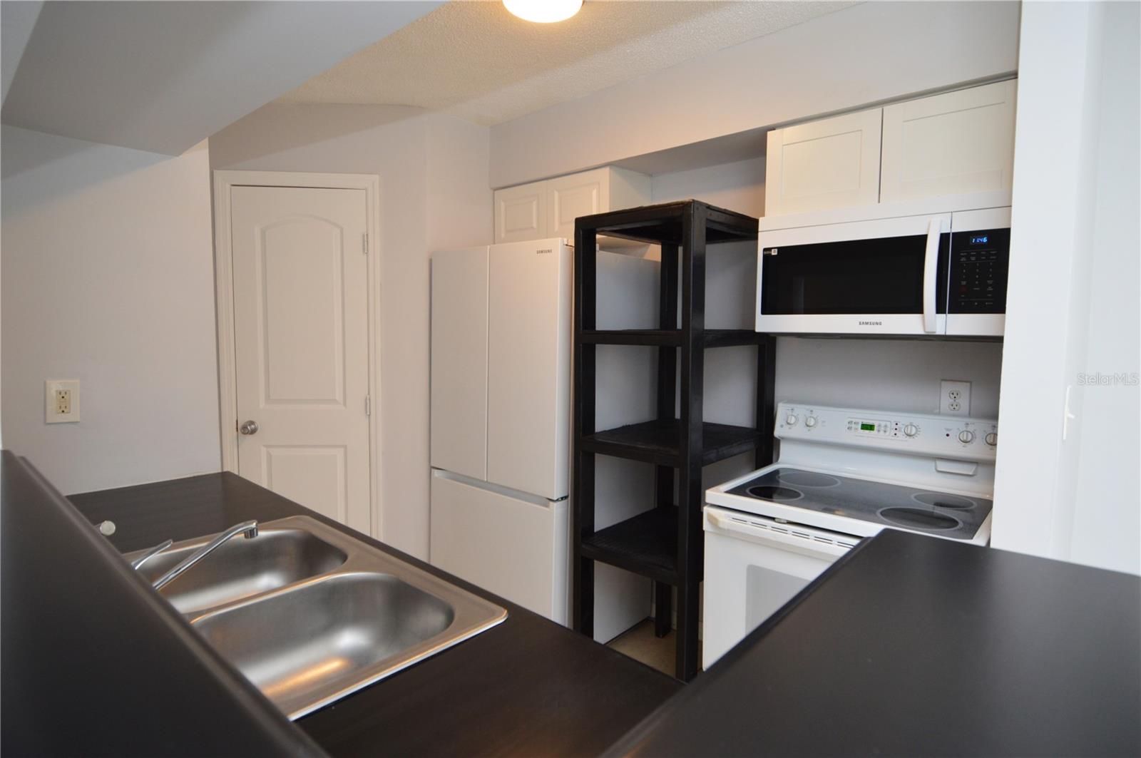 THE GRAND RESERVE CONDO - Residential