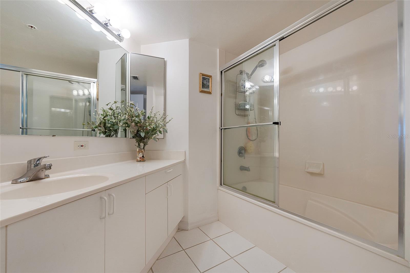 OCEANS 08 - Residential