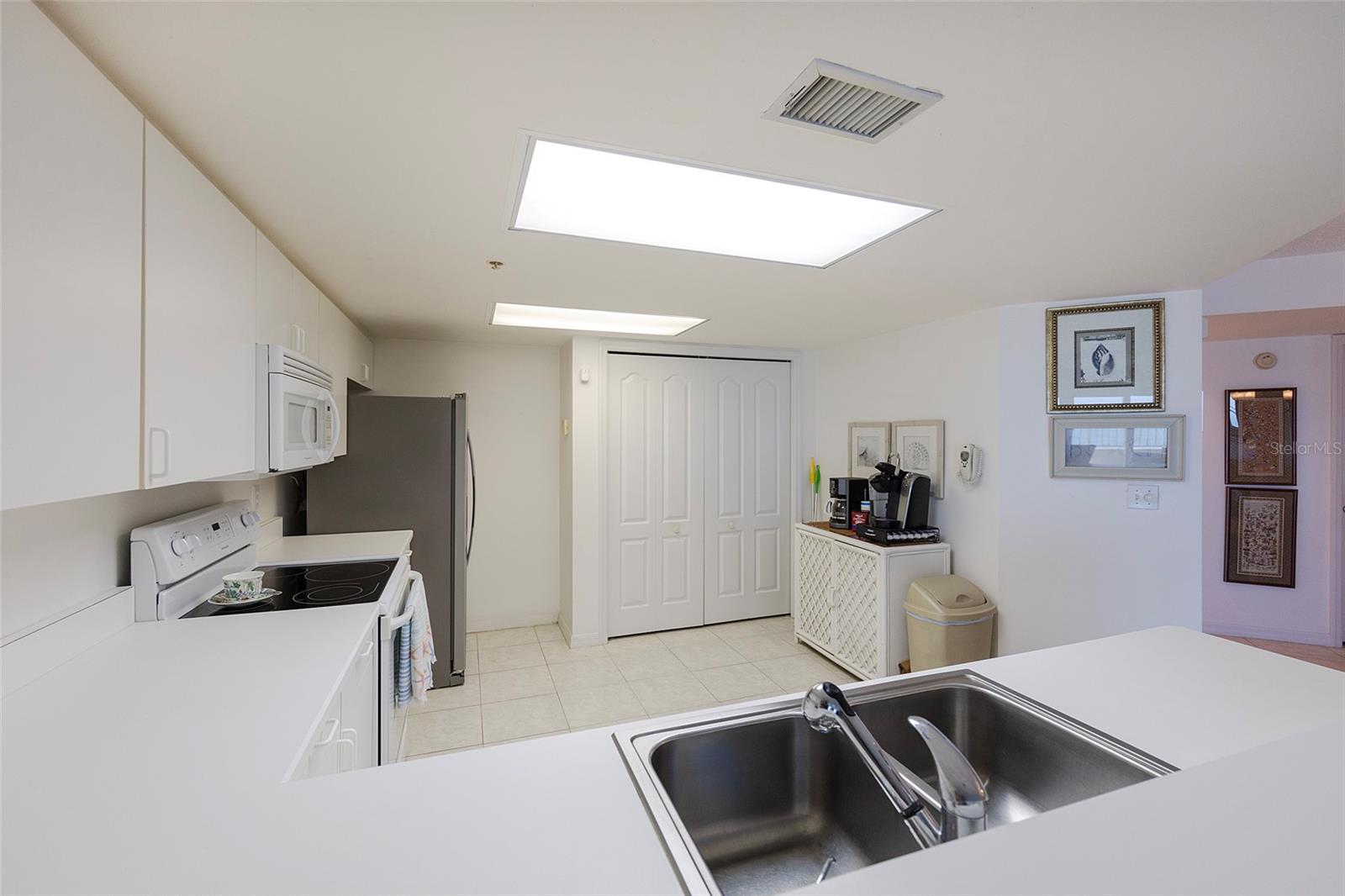 OCEANS 08 - Residential