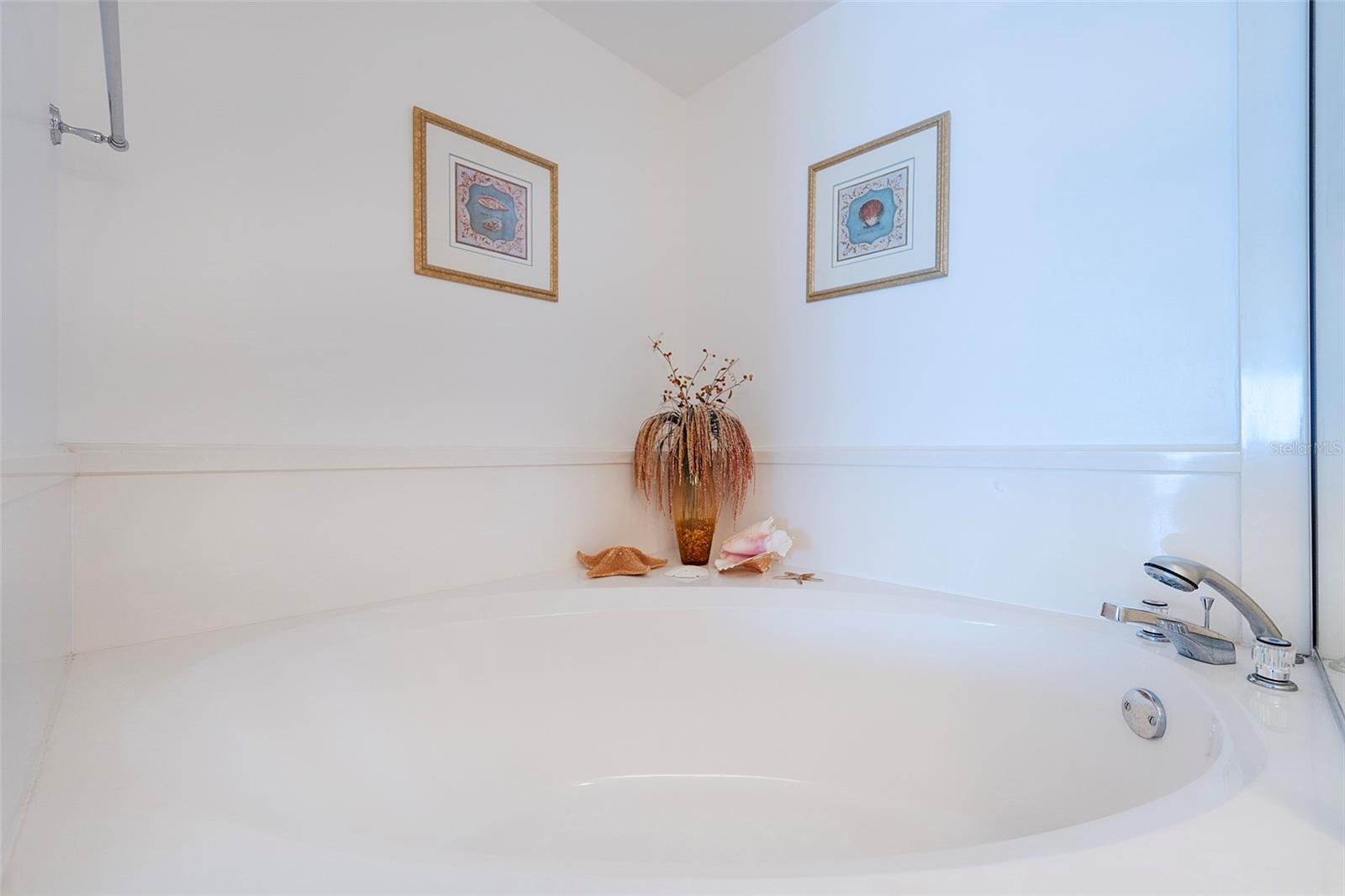 OCEANS 08 - Residential