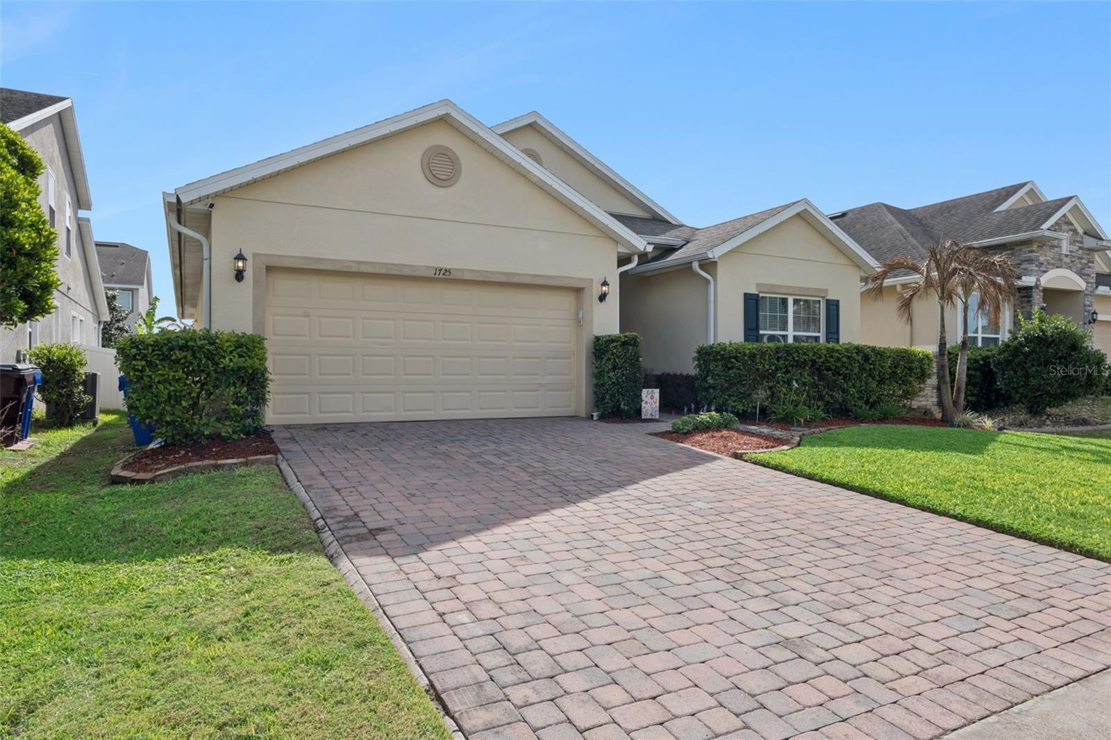 1725 REFLECTION LANE