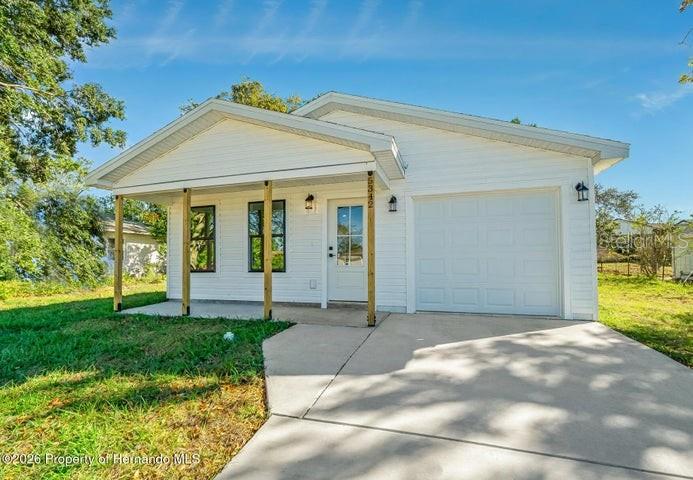 SPRING HILL - Residential