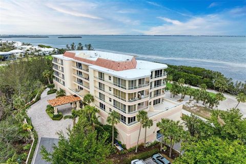 A home in LONGBOAT KEY