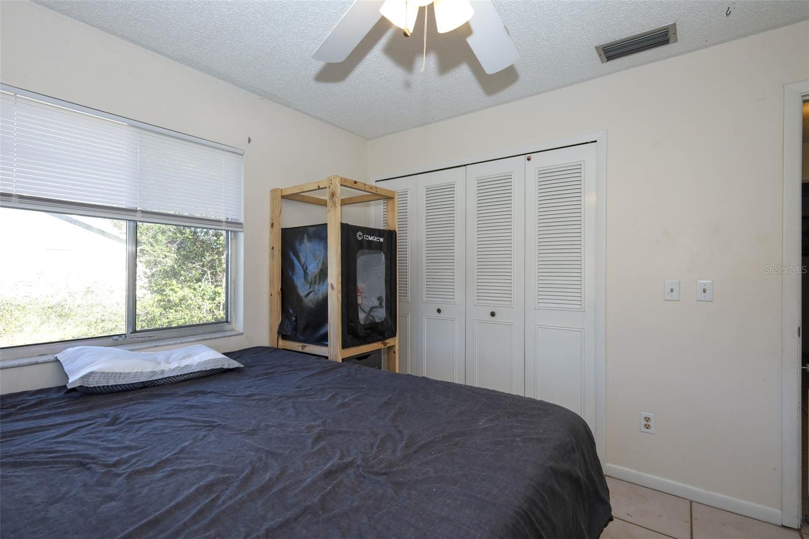 DELTONA LAKES UNIT 05 - Residential