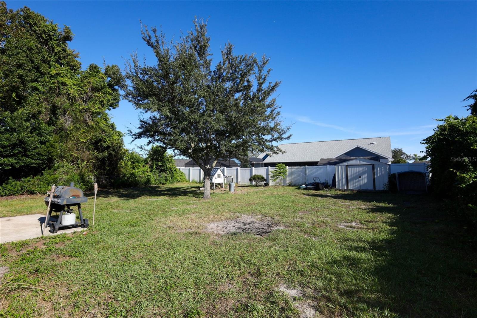 DELTONA LAKES UNIT 05 - Residential