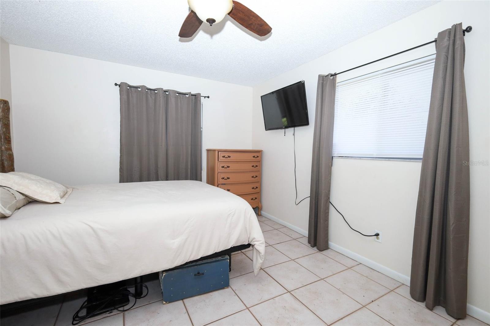 DELTONA LAKES UNIT 05 - Residential