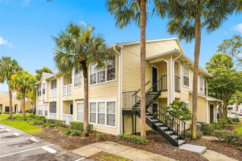 Photo of 1085 S Hiawassee Road #523, Orlando, FL 32835 (MLS # O6431052)