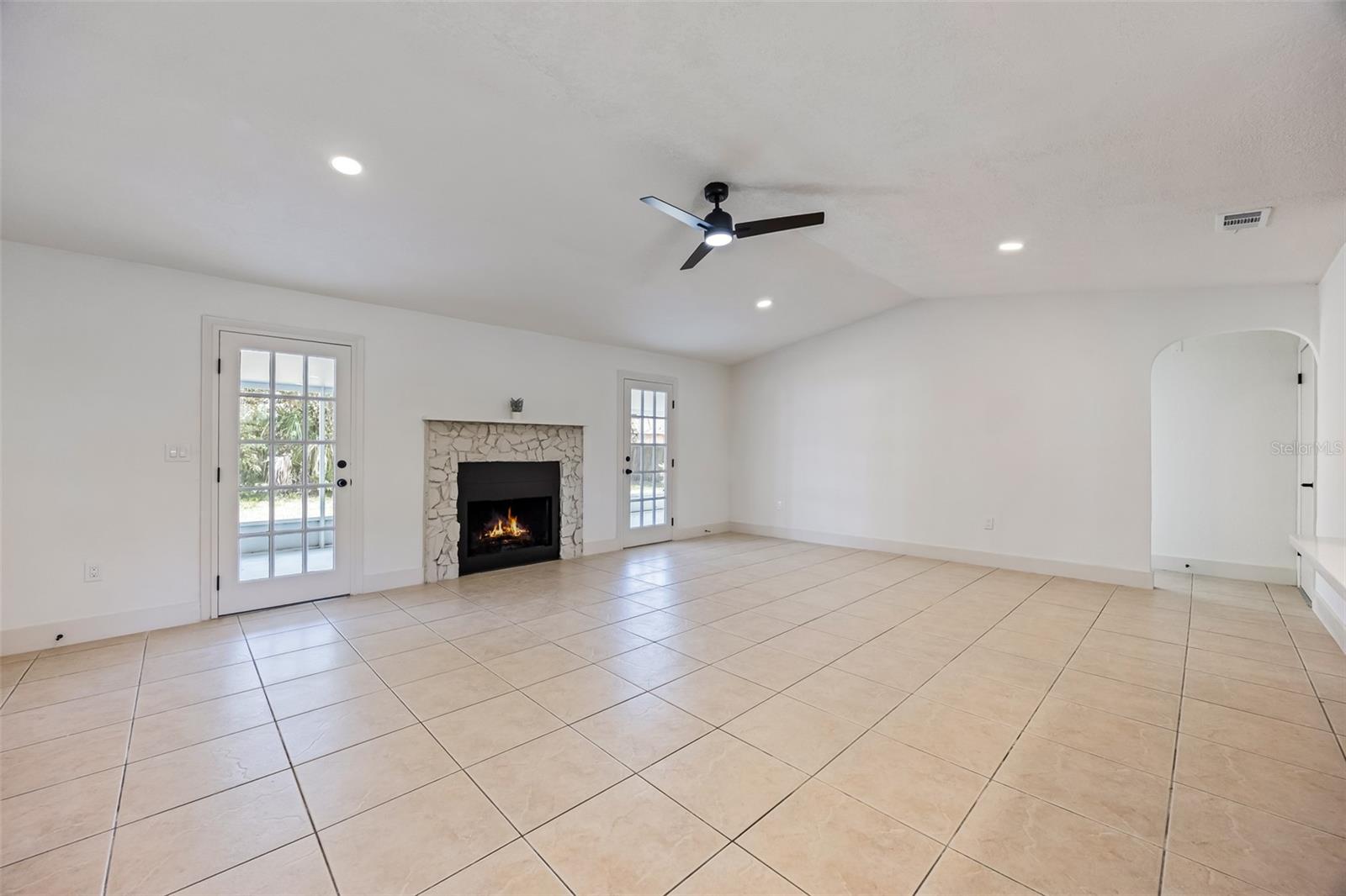 PORT ST JOHN UNIT 01 - Residential