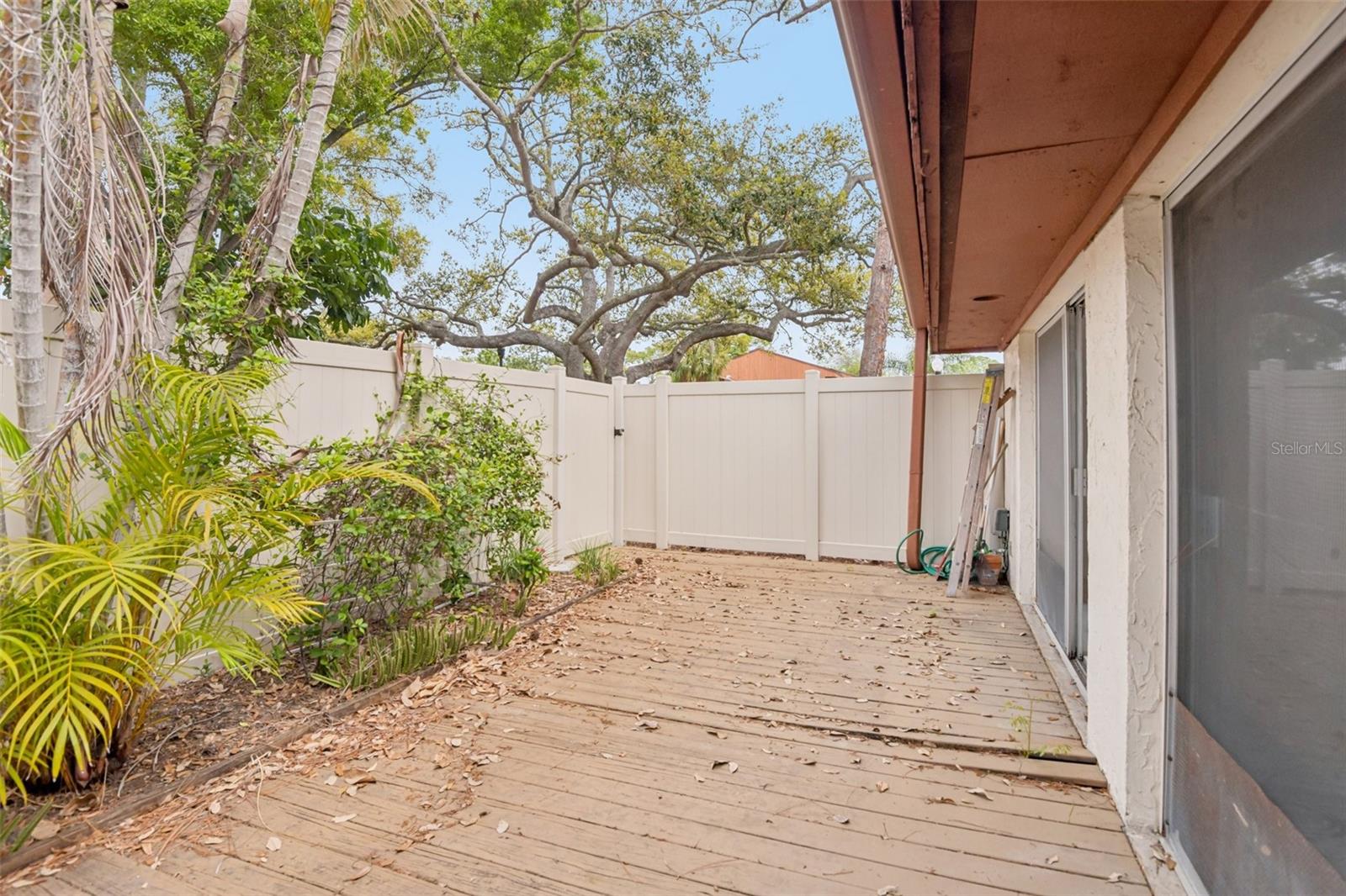 WOODLAKE 1 CONDO - Residential