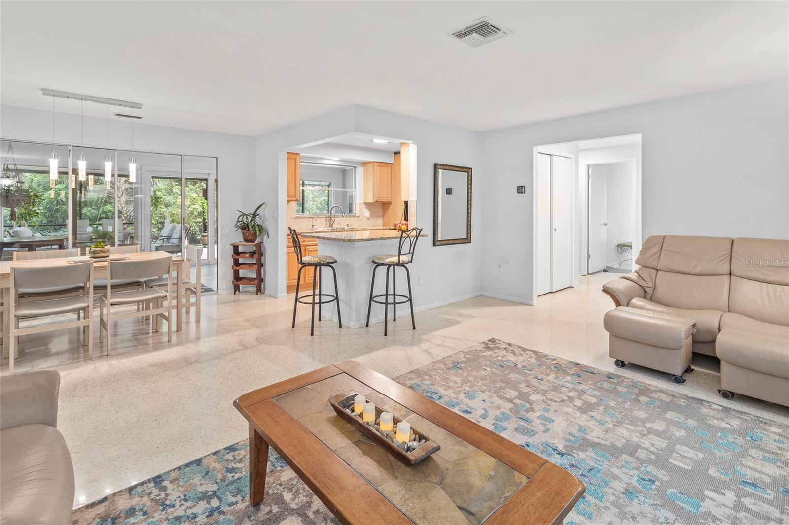 760 AZURE ROAD
