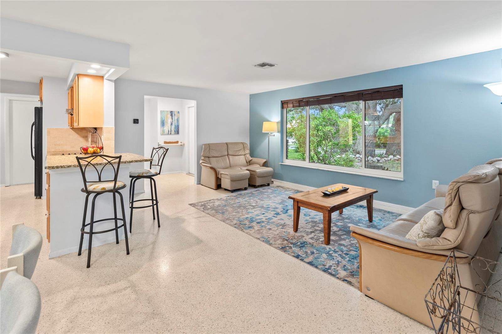 760 AZURE ROAD