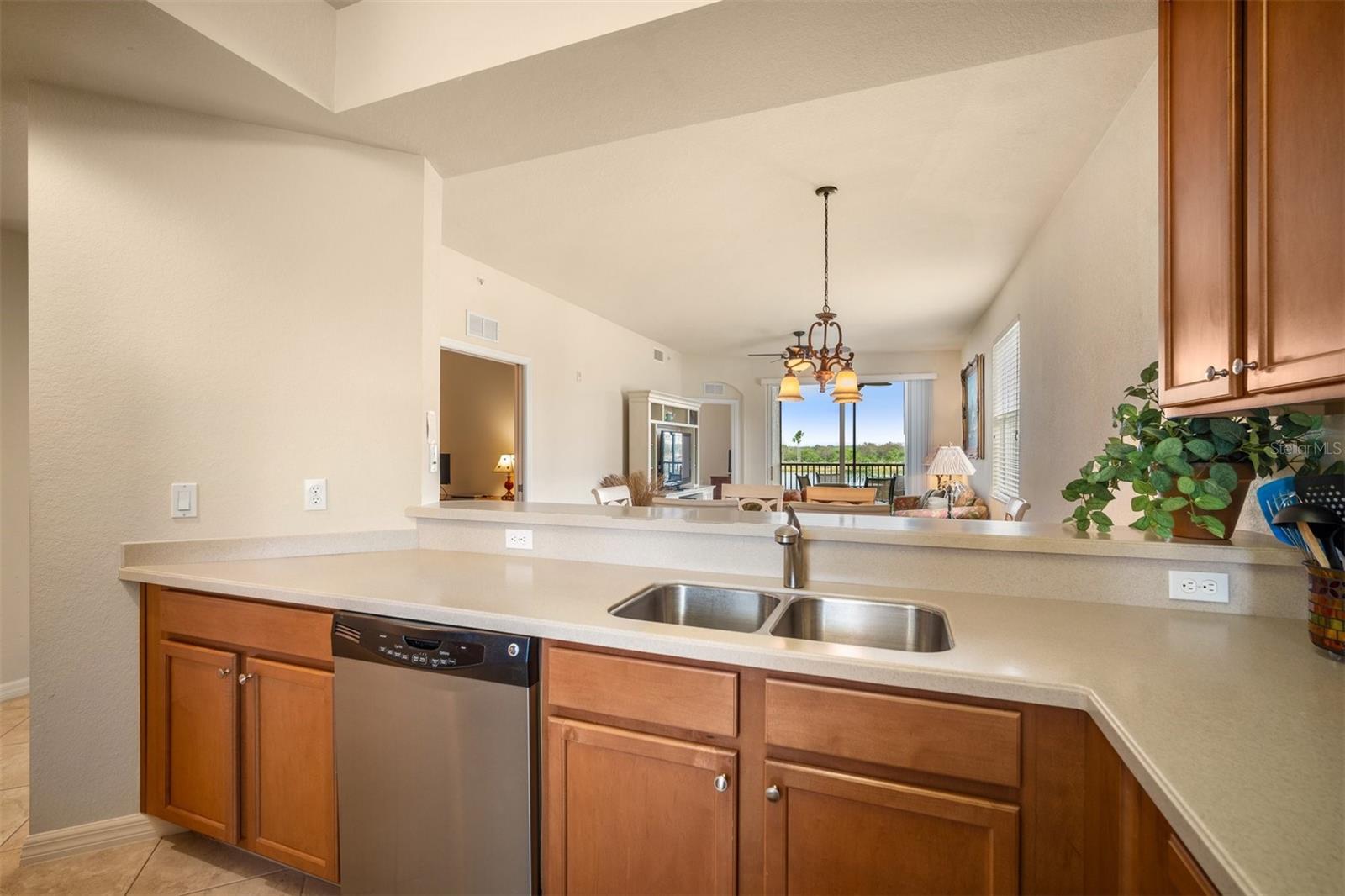 GRAND ESTUARY II AT RIVER STRAND - Residential Lease