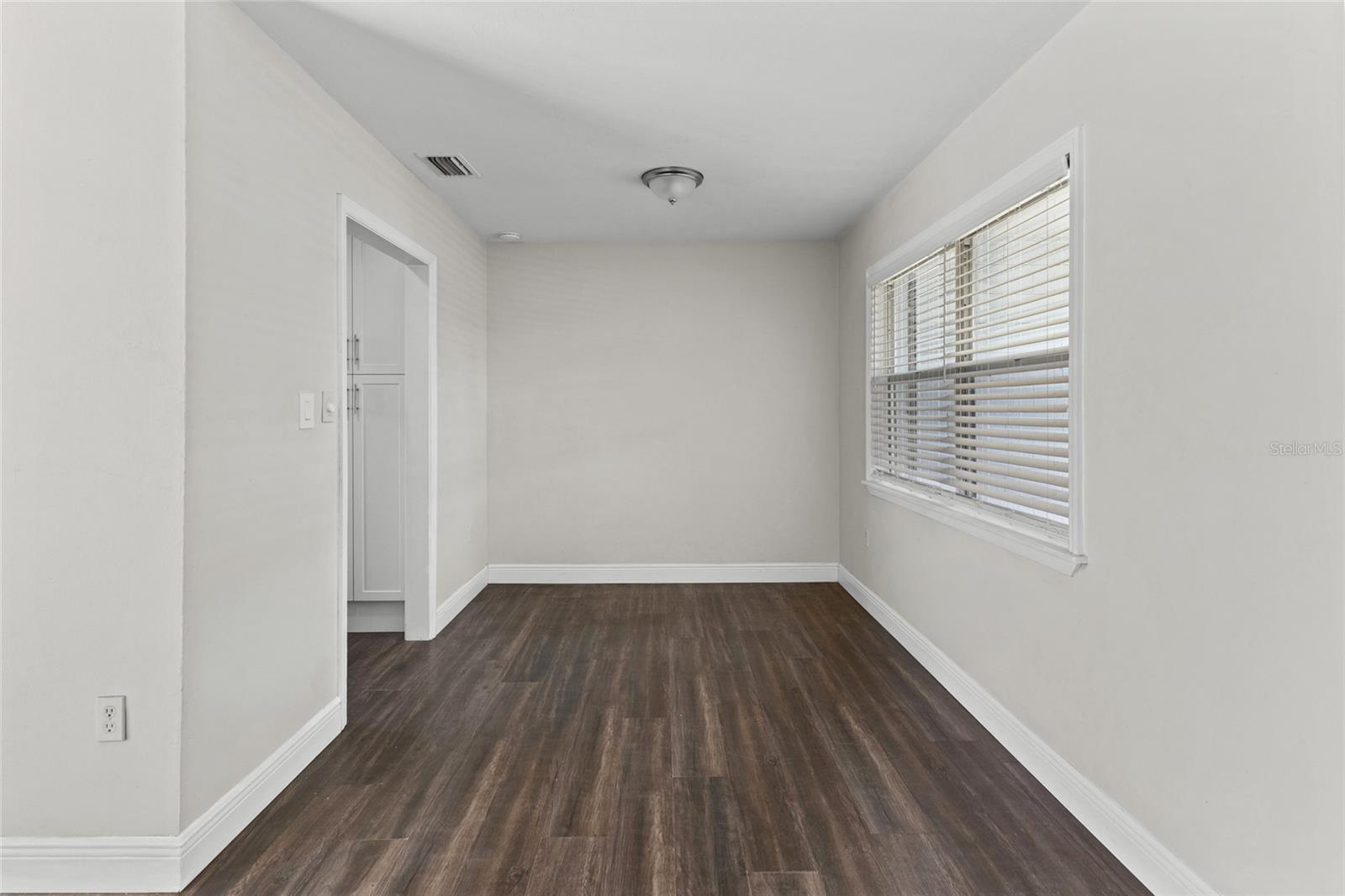 5404 LAURELWOOD PLACE