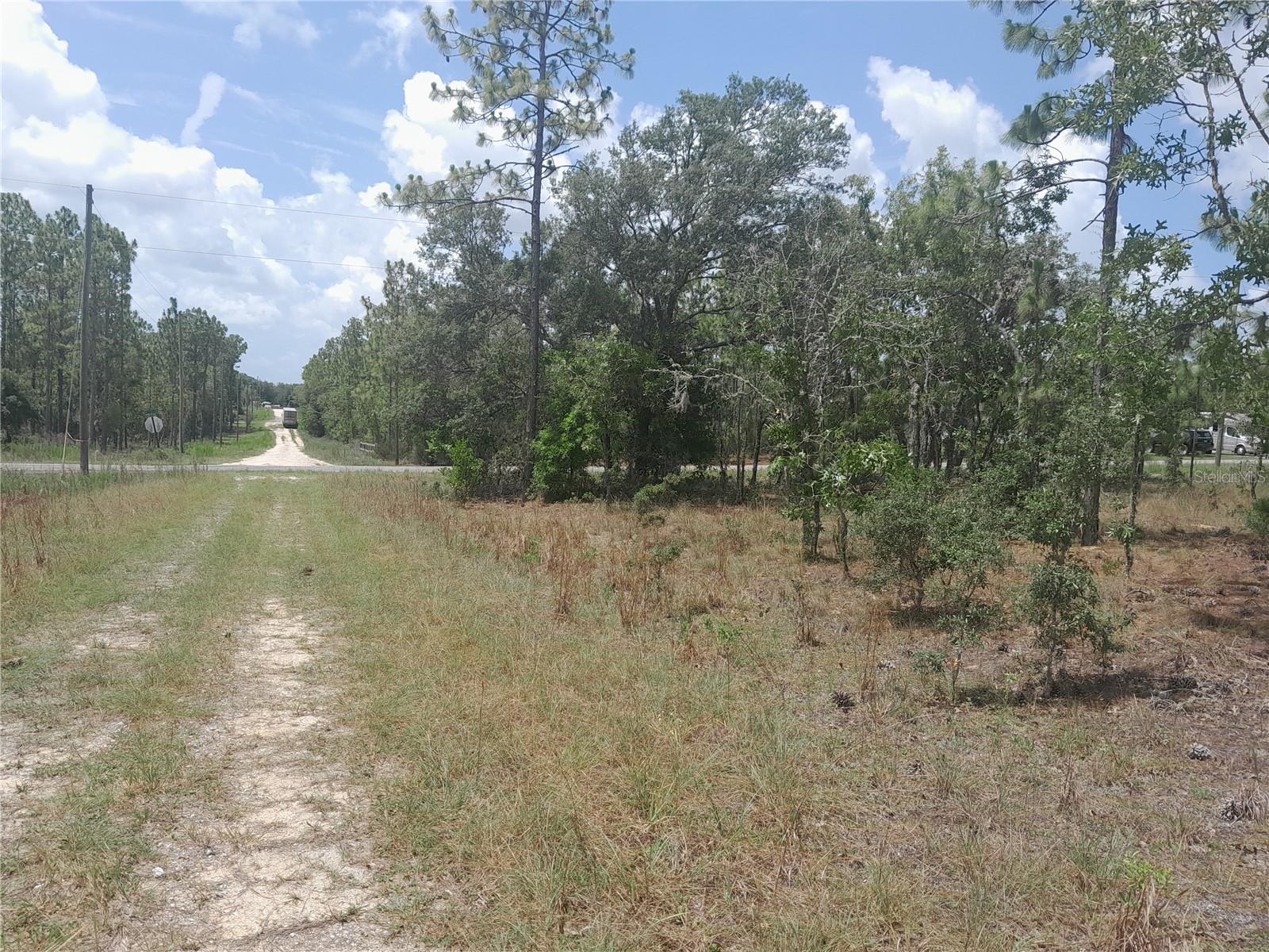 WILLISTON HIGHLANDS GOLF & C CLUB ESTATES - Land