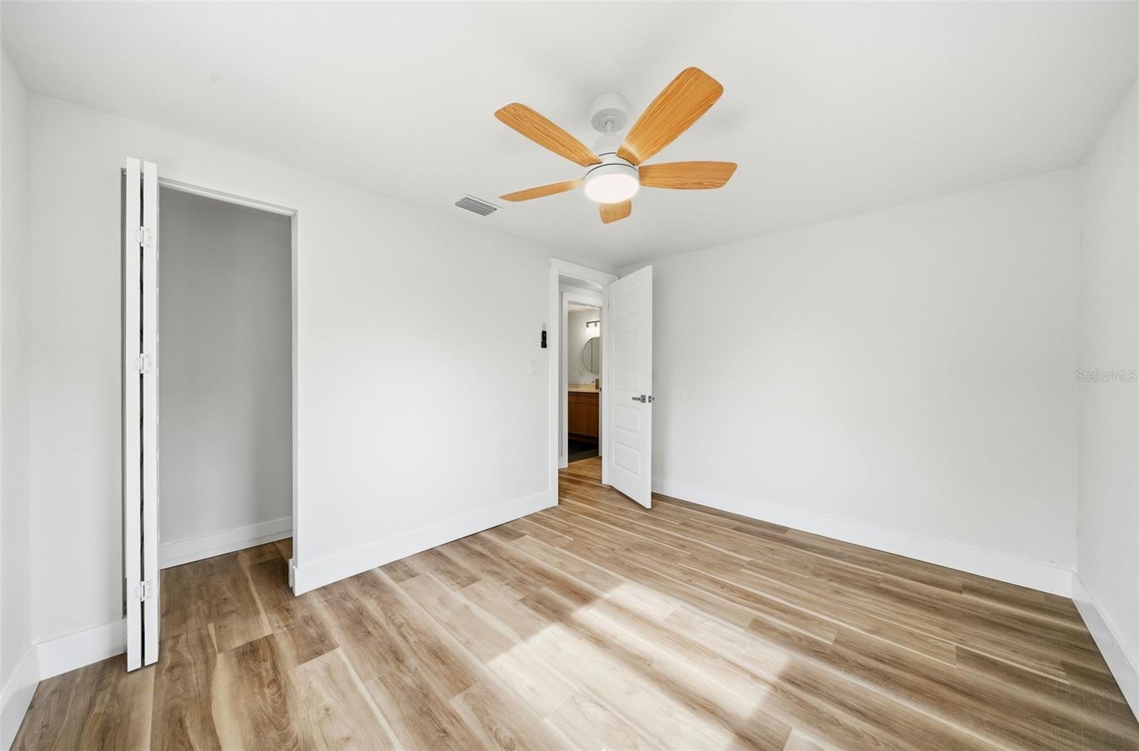 JACKSON HEIGHTS - Residential