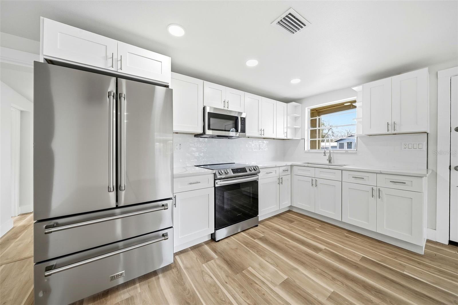 JACKSON HEIGHTS - Residential