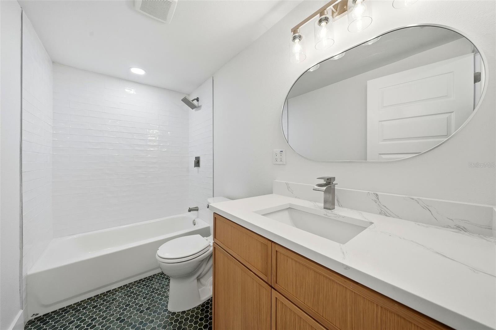 JACKSON HEIGHTS - Residential