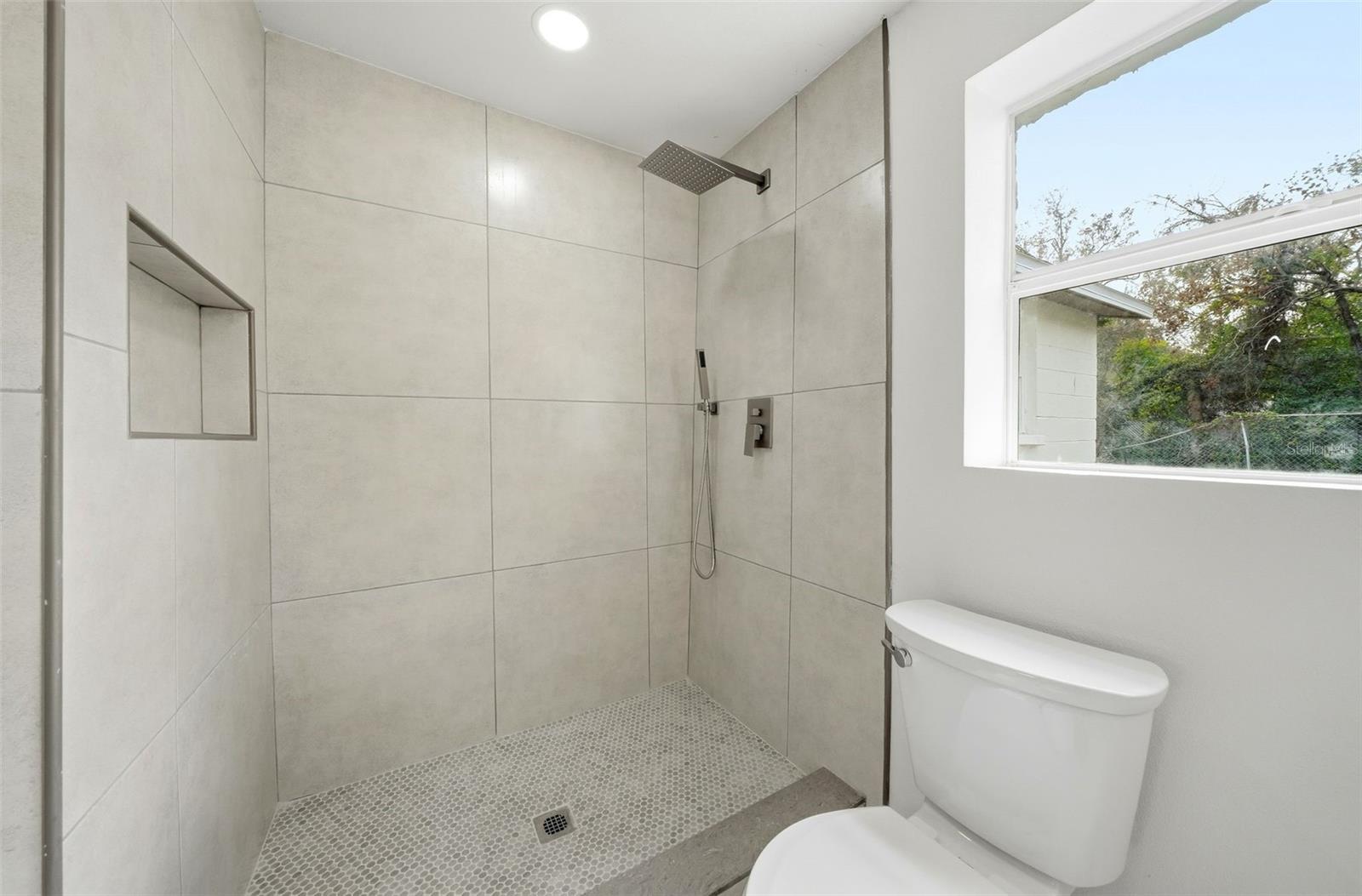 JACKSON HEIGHTS - Residential