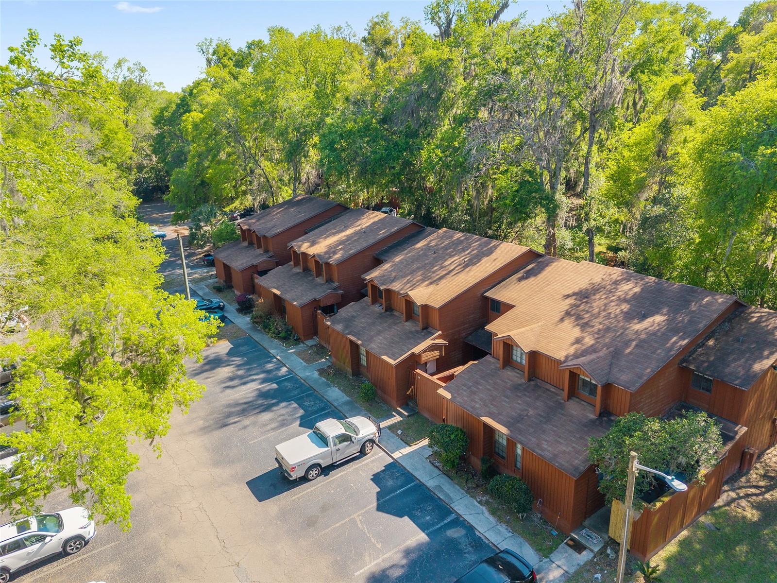 ROCKWOOD VILLAS - Residential