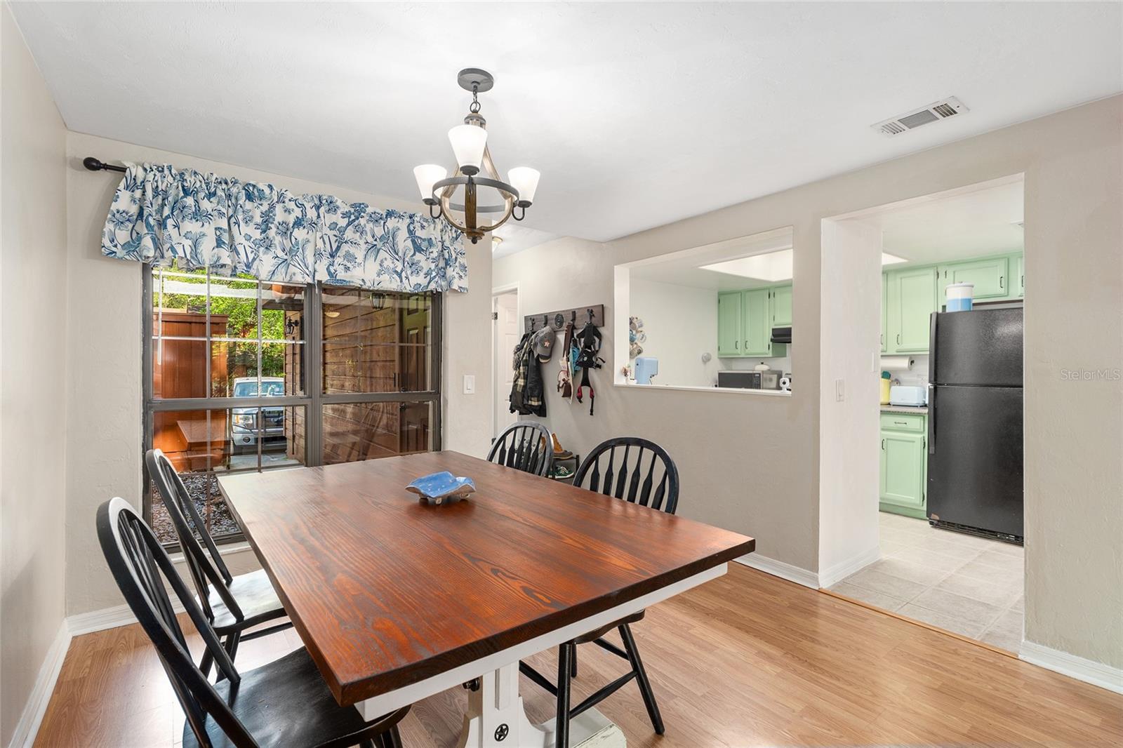 ROCKWOOD VILLAS - Residential