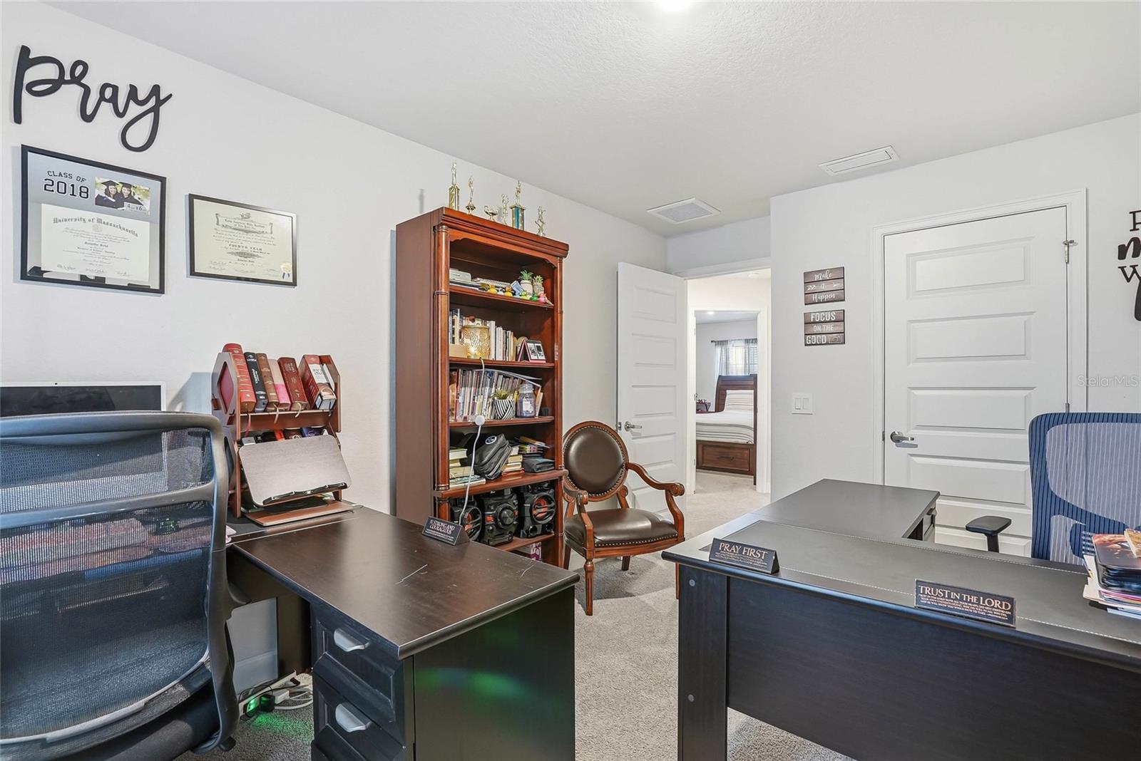 WYNDSOR PLACE - Residential